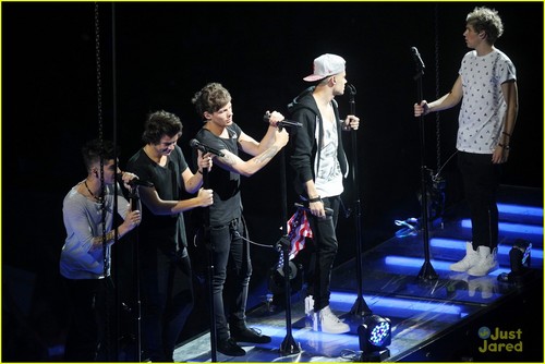  One Direction: Washington, D.C. концерт Pics!