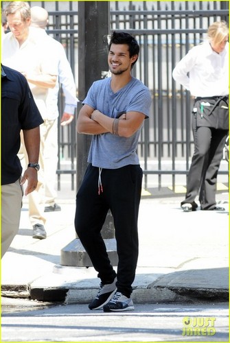 Taylor on set of Tracers
