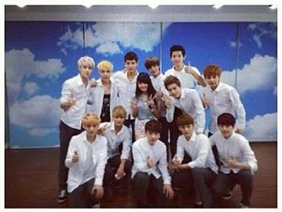 130703 EXO with a lucky fan