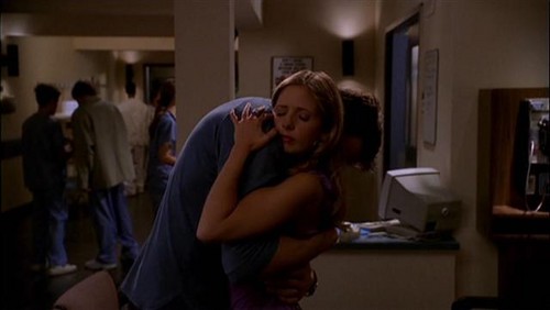  Buffy & Riley Screencaps