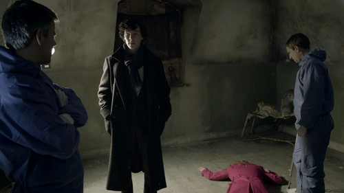  Sherlock 1x01- A Study in rosado, rosa