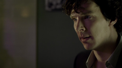  Sherlock 1x01- A Study in rosa