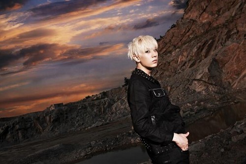  B2ST Hyunseung 写真 Teaser For “Shadow”