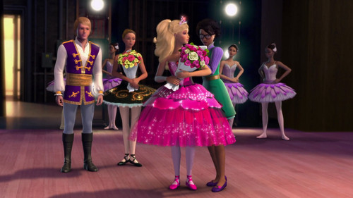  barbie in the berwarna merah muda, merah muda Shoes screencaps (HQ)