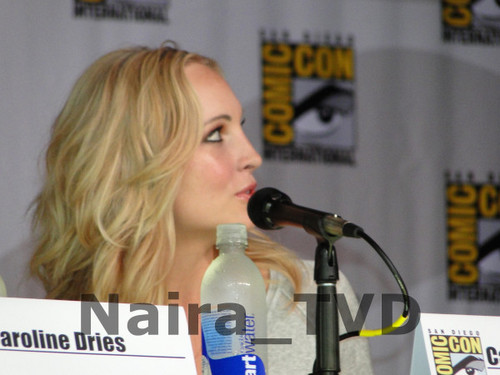  Candice at Comic Con 2013 - The Vampire Diaries Panel