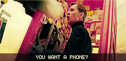  bạn WANT A PHONE ?! (Dead Fish)