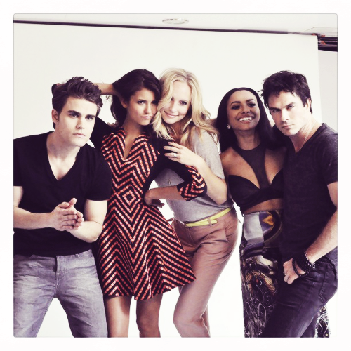  Nina with TVD cast at Comic Con 2013