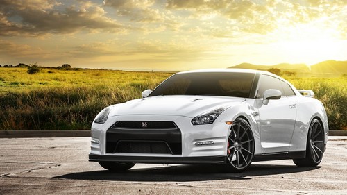  Nissan GT-R wallpapers.