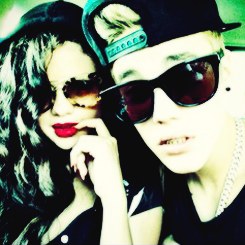 Selena icons <33