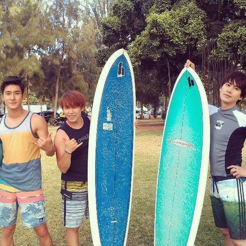  Siwon, Sungmin & Kyuhyun in Hawaii