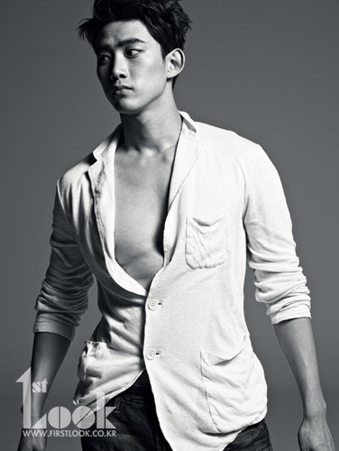  Taecyeon HOTTEST in a daze for '1st Look'