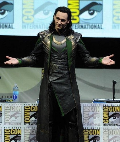  Tom Hiddleston/Loki introduces Thor 2 Footage