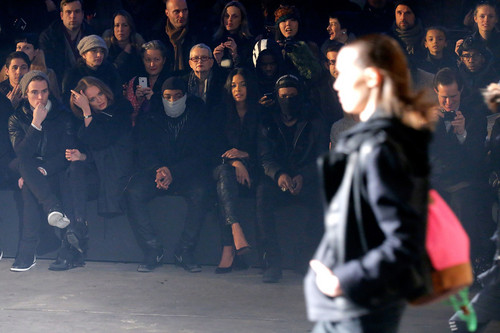  Y-3 AW13 tampil Mercedes-Benz Fashion Week - Front Row