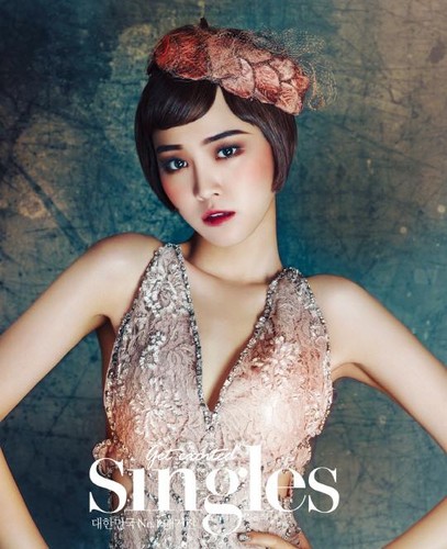  Apink’s Naeun & Eunji for Singles Magazine Aug 2013 Edition