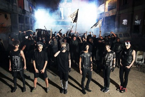  B.A.P's group teaser afbeeldingen for 'Badman'
