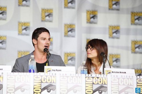  Beauty and the Beast [Comic Con 2013]