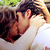  Brandon & Callie Kiss<3