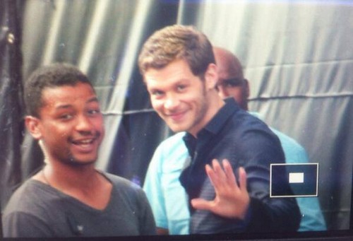  Joseph Filming The Originals 1x01 - ngày 1 - Behind The Scenes