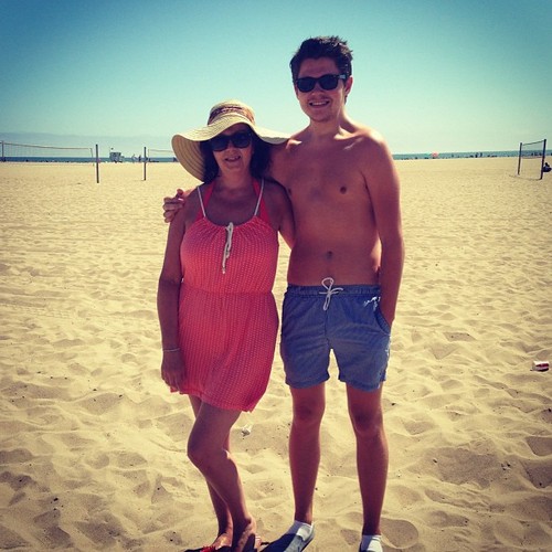  Santa Monica playa with my lovely mother