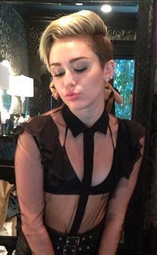  ❤ Miley Cyrus at TEEN CHOICE AWARDS 2013 ❤