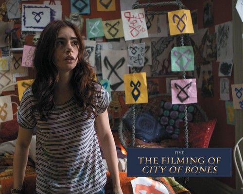 'The Mortal Instruments: City of Bones' official illustrated companion photos