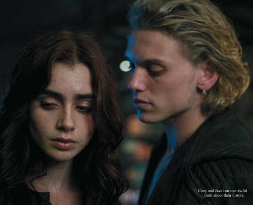  'The Mortal Instruments: City of Bones' official illustrated companion चित्रो