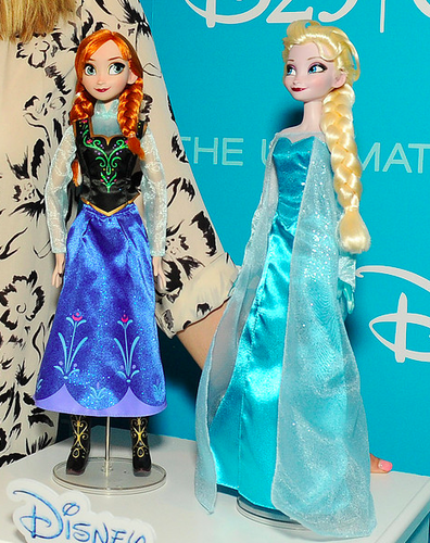  Anna and Elsa 인형
