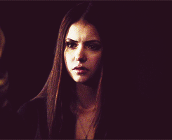  Caroline being insecure around Elena, 1x16