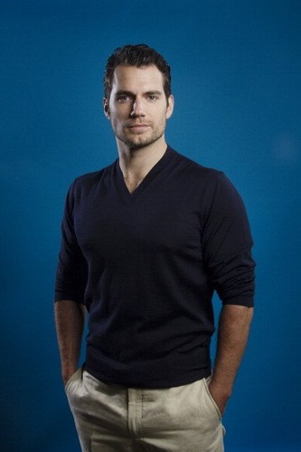  Henry Cavill photographed 의해 Kirk McKoy for Los Angeles Times in Burbank, CA (May 30, 2013).