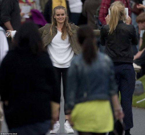  Isasbella Branson came out to support her younger sister Cressida Bonas during the performance