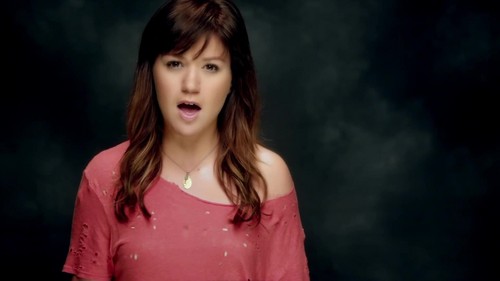 Kelly Clarkson- Dark Side {Music Video}