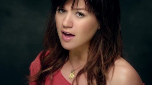  Kelly Clarkson- Dark Side {Music Video}