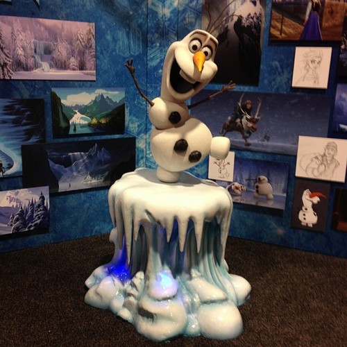  Olaf sculpture at d23 expo