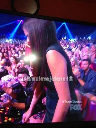  Selena at Teen Choice Awards 2013