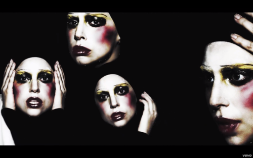  'Applause' संगीत Video