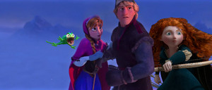  Disney characters invasion in La Reine des Neiges