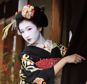 Geishas in our time