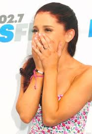  I 爱情 Ariana! <3