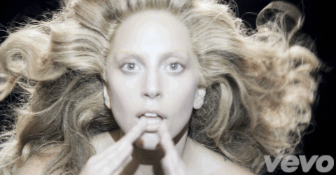  Lady GaGa - Applause Music Video