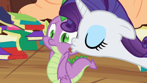  Rarity Kisses Her Spikey Wikey