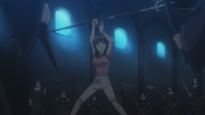  She's good at using the spear don't toi think?