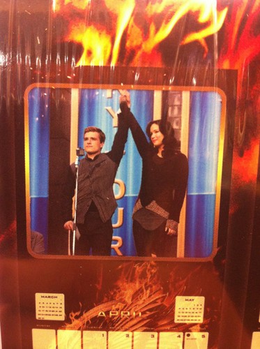  The Hunger Games: Catching огонь calendar
