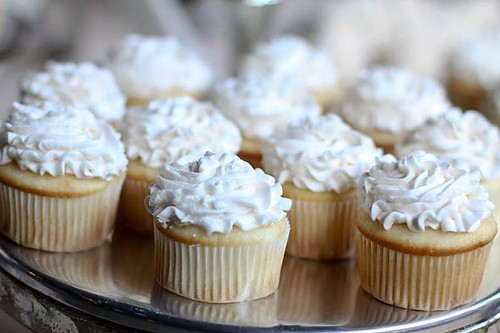  White カップケーキ