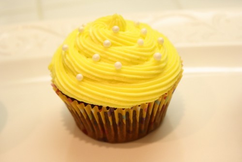  Yellow कप केक