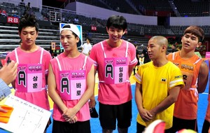  130903 Woohyun & Hoya – MBC Idol nyota Athletics Archery Championship Official picha