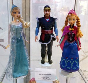  Anna and Elsa boneka