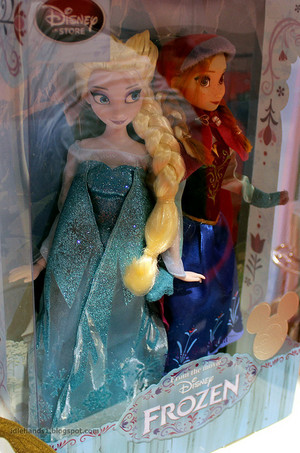  Elsa and Anna bonecas