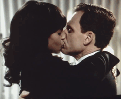 Olitz kiss[season 2 deleted scene] 