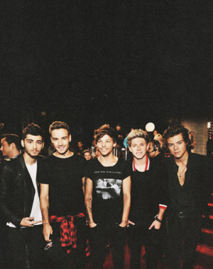  One Direction at the এমটিভি VMAs 2013