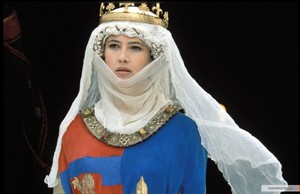  Queen Isabella